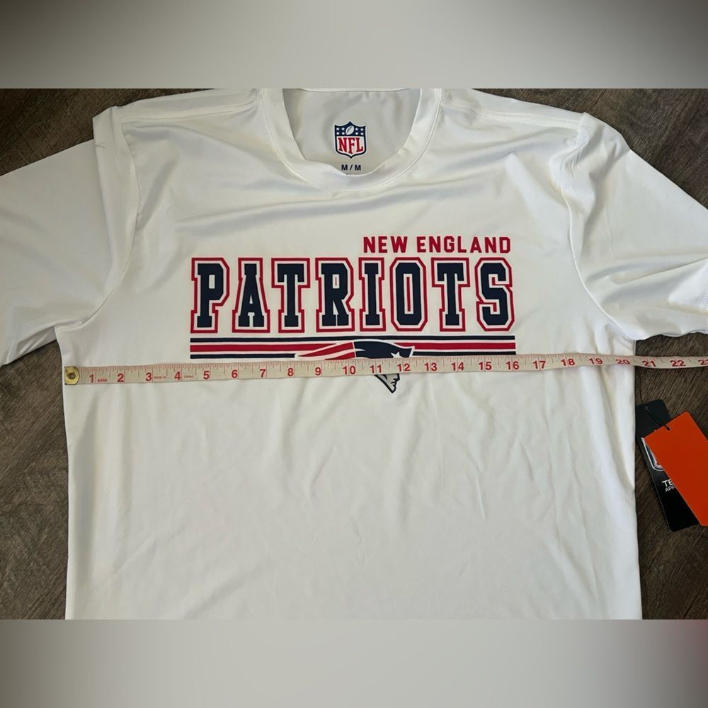 NFL New‎ England Patriots Rashguard-Size Medium - Picture 5 of 7